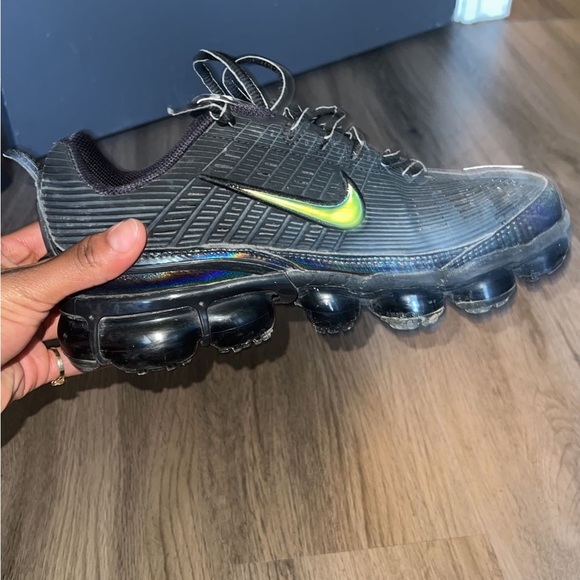 Men’s and women’s - Picture 8 of 10